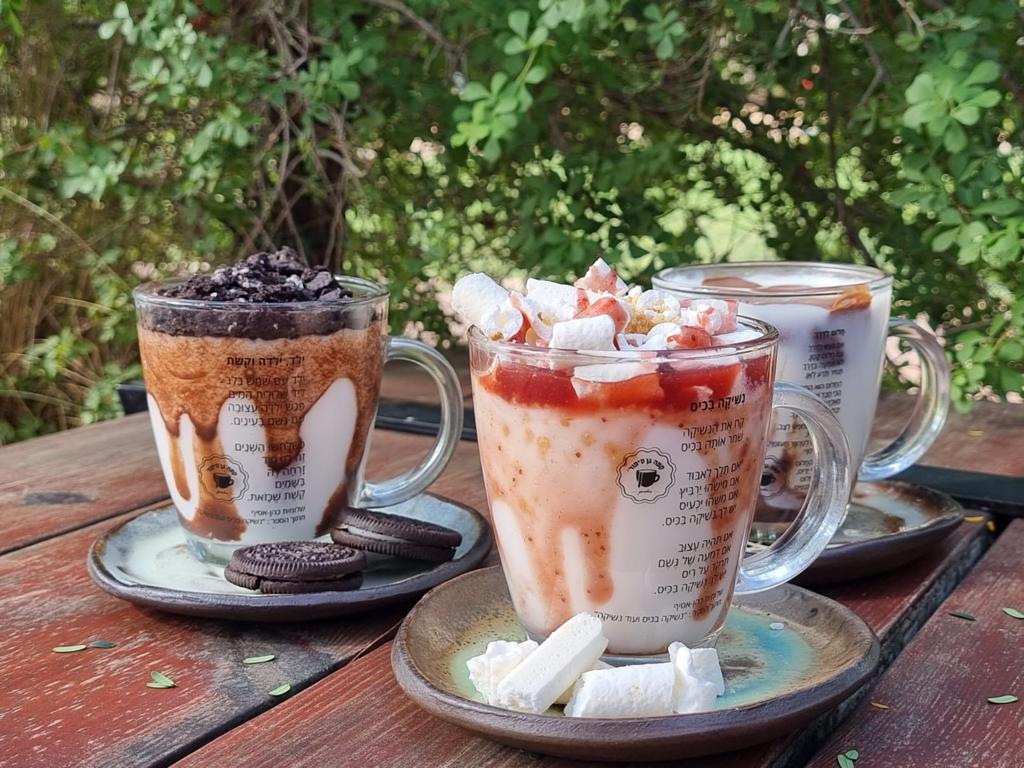 קפה גן סיפור