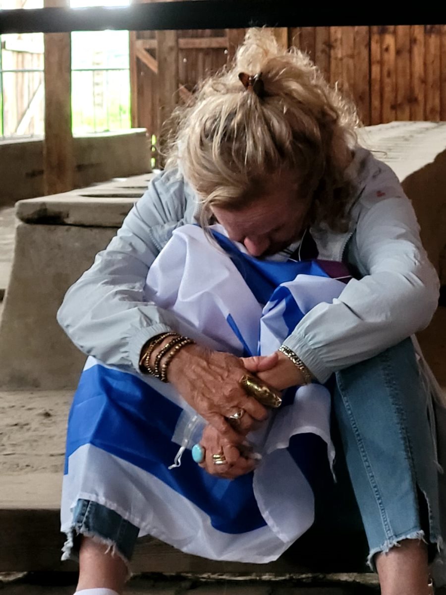 ריקי חן יהונתן