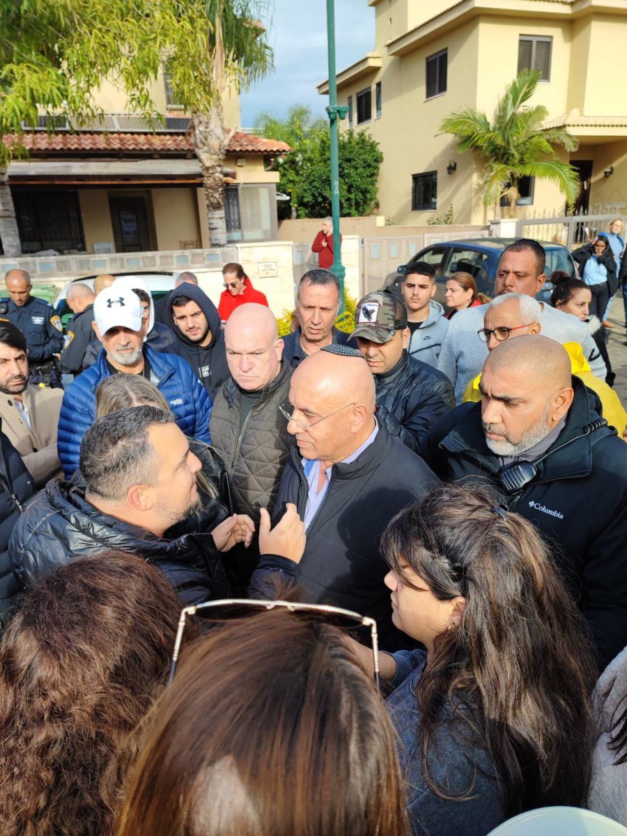 תמונות מההפגנה מחוץ לביתו של גמליאל