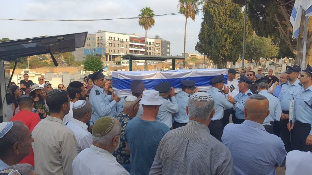 הלוויתו של עוזי סירי ז"ל