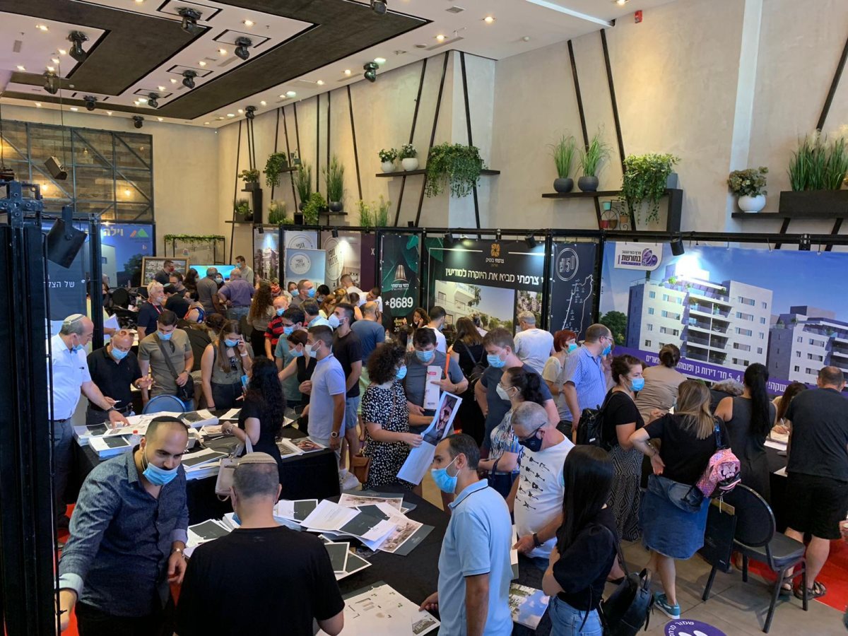 יריד הדירות צילום אייל לוי