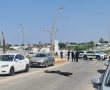 המשטרה בוחנת את שרידי הרקטה שנורתה לאזור השפלה. 