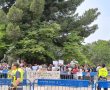 מקומם: הסטודנטים הניפו שלטי "הנכבה נמשכת"; הרקטור גיבה אותם בשם חופש הביטוי