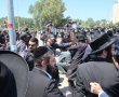 כאוס ב'גאולה': הפגנות ונזק לתשתיות הרכבת הקלה בירושלים | צפו